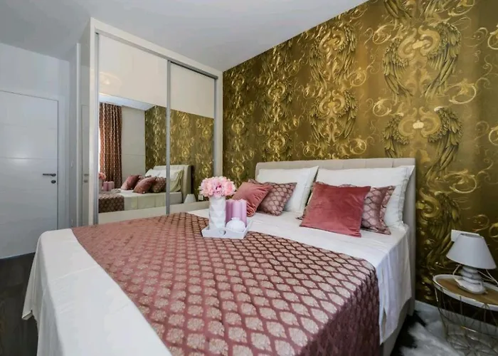 Luksuzni Marea U Podstrani - Vas Raj Na Obali